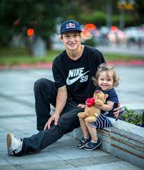 русские скейтбордисты легенда макс круглов